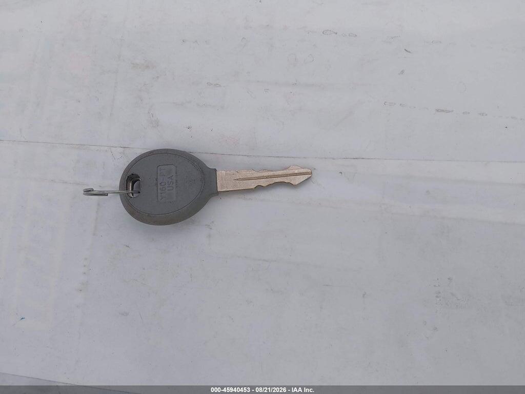 1C3BC4FB8BN553778 2011 CHRYSLER 200 photo no. 11