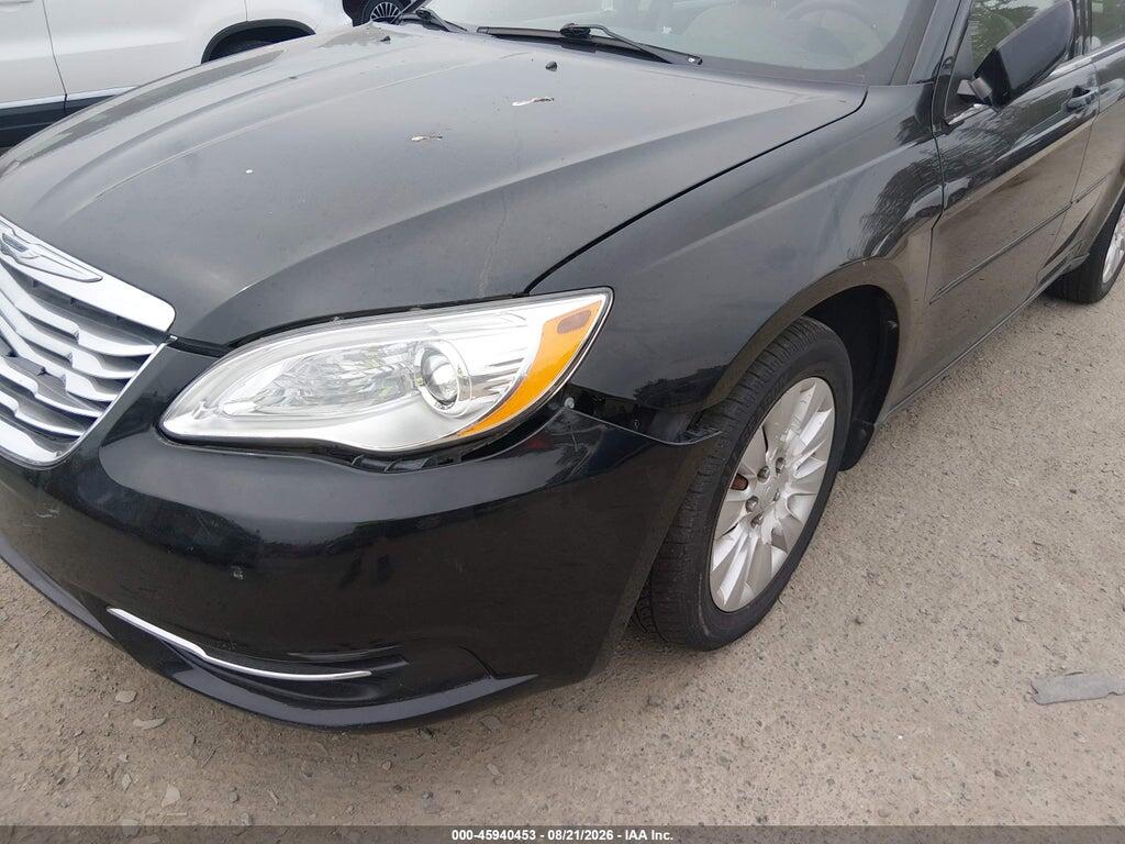 1C3BC4FB8BN553778 2011 CHRYSLER 200 photo no. 6