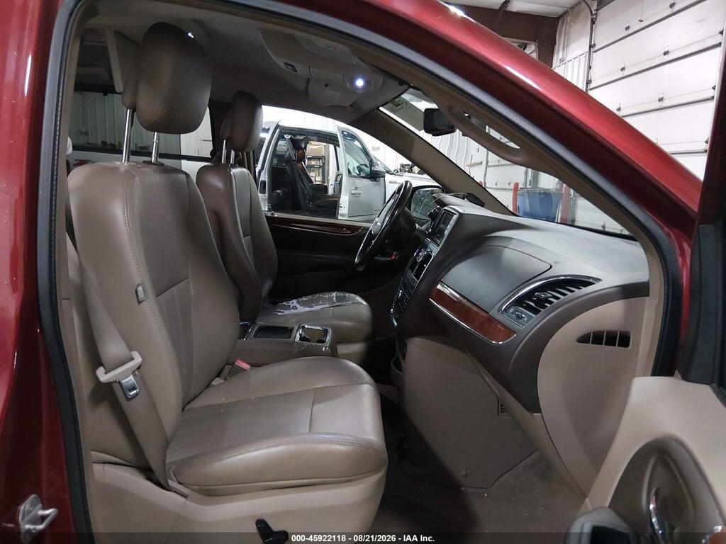 2A4RR8DG9BR607293 2011 CHRYSLER TOWN & COUNTRY photo no. 5