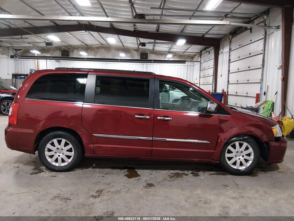 2A4RR8DG9BR607293 2011 CHRYSLER TOWN & COUNTRY photo no. 6