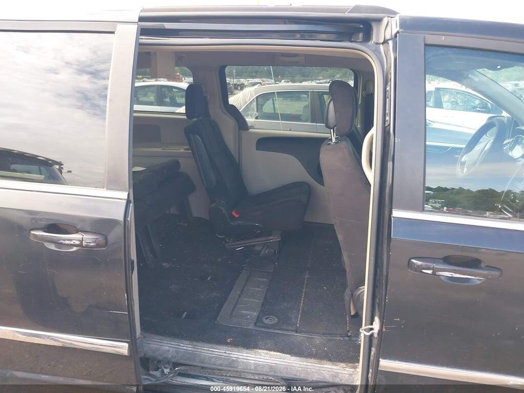 2A4RR5DG9BR641443 2011 CHRYSLER TOWN & COUNTRY photo no. 8