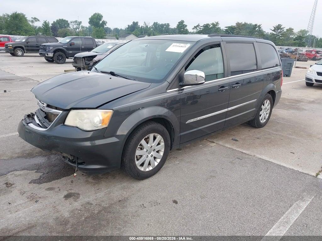 2A4RR8DG3BR703825 2011 CHRYSLER TOWN & COUNTRY photo no. 2