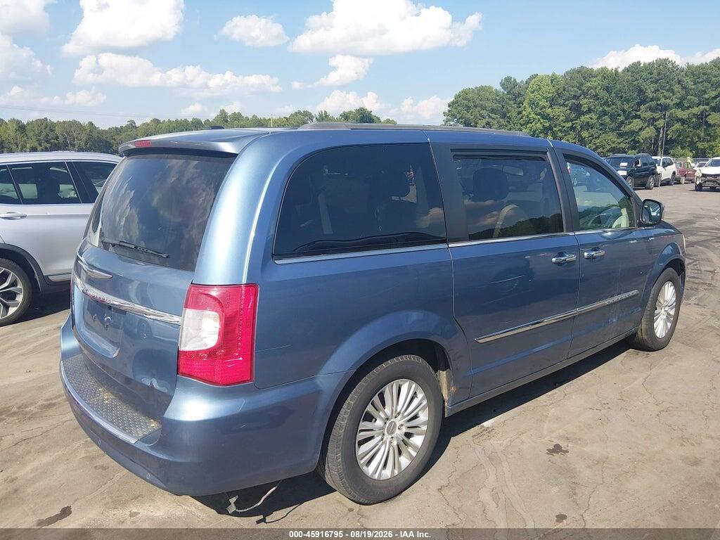 2A4RR8DG5BR746112 2011 CHRYSLER TOWN & COUNTRY photo no. 4