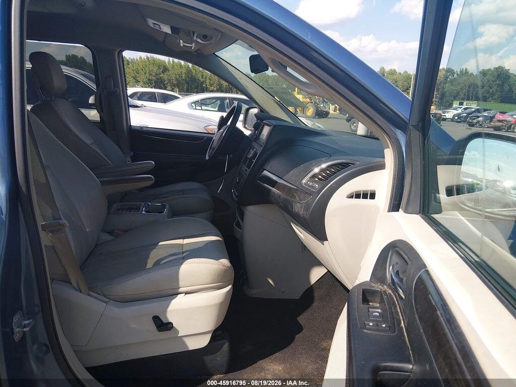 2A4RR8DG5BR746112 2011 CHRYSLER TOWN & COUNTRY photo no. 5