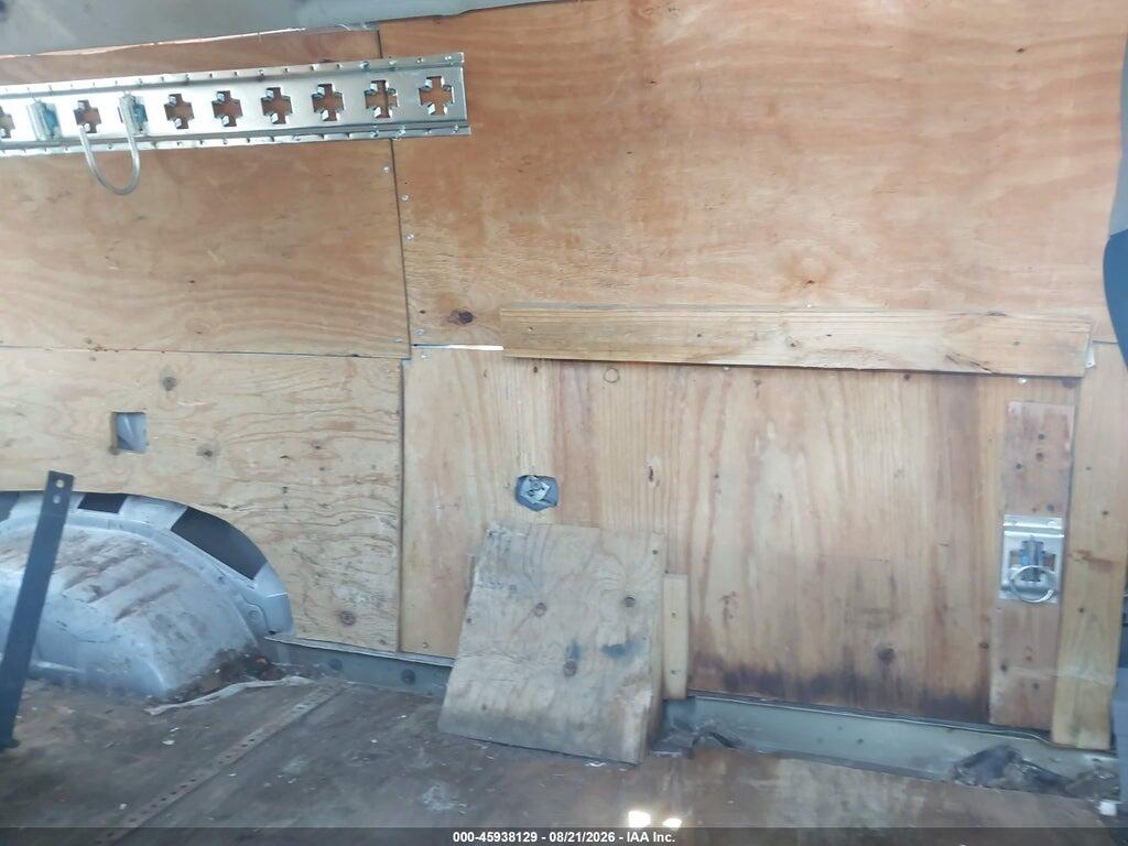 1FMNE1BW7BDA35883 2011 FORD E-150 photo no. 8