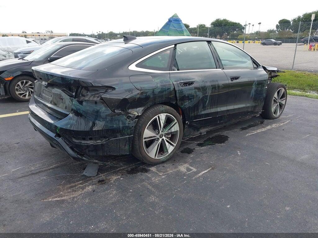 WAU2CAGH7SA016028 2025 AUDI A6 E-TRON photo no. 4