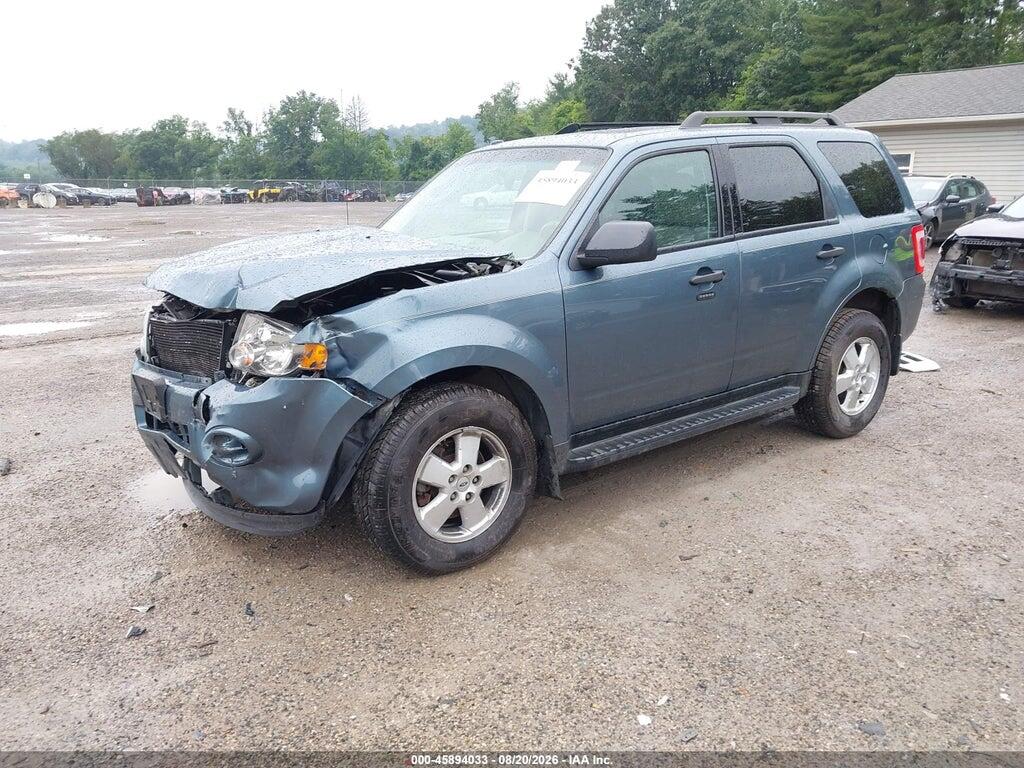 1FMCU9DG2BKB11536 2011 FORD ESCAPE photo no. 2