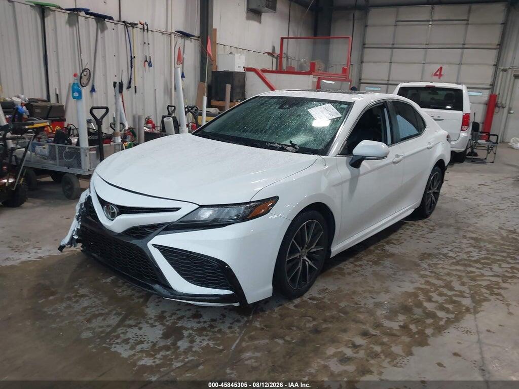 4T1G11BK7NU048946 2022 TOYOTA CAMRY photo no. 2