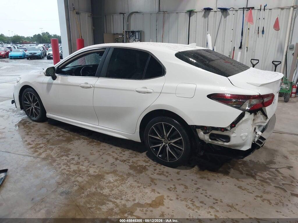 4T1G11BK7NU048946 2022 TOYOTA CAMRY photo no. 3