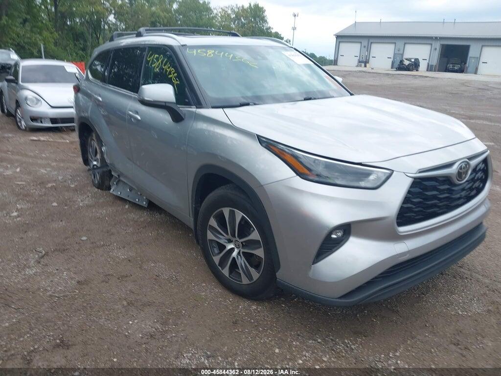 2022 TOYOTA HIGHLANDER 5TDGZRBH4NS228504