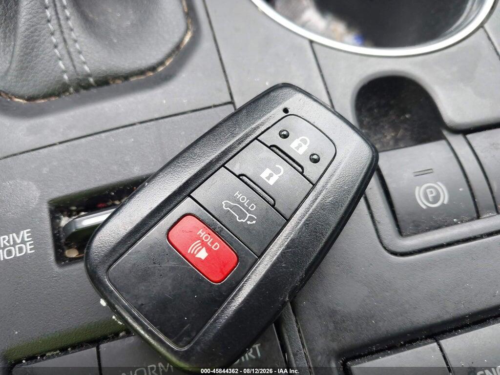 5TDGZRBH4NS228504 2022 TOYOTA HIGHLANDER photo no. 11
