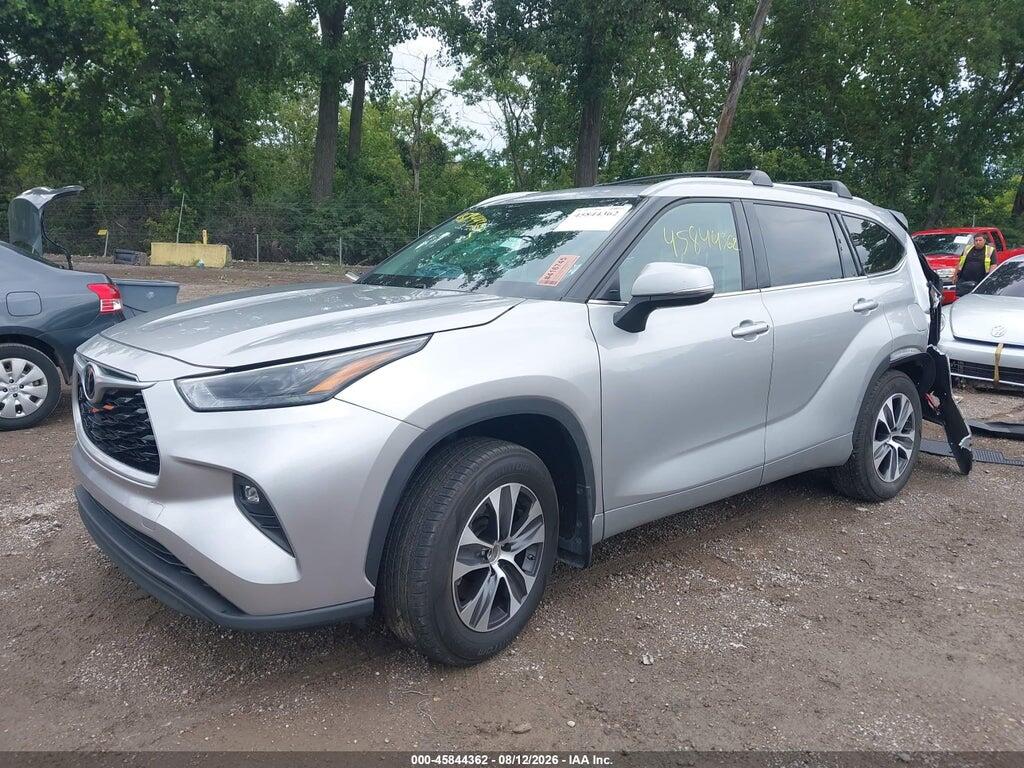 5TDGZRBH4NS228504 2022 TOYOTA HIGHLANDER photo no. 2