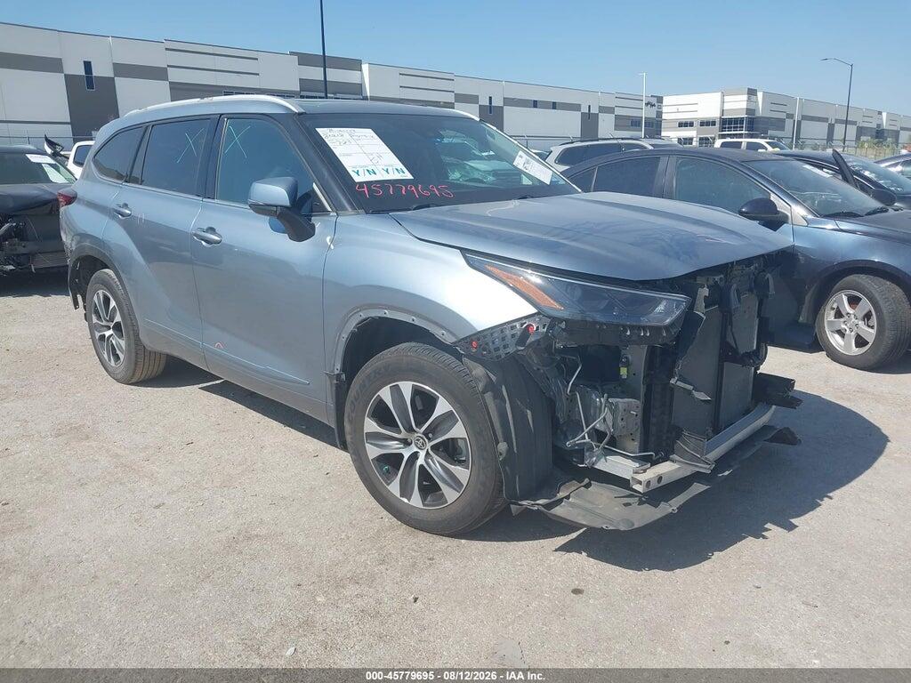 2022 TOYOTA HIGHLANDER 5TDHZRAH5NS135819