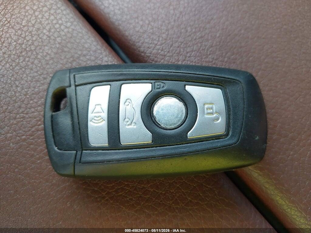 WBAXG5C50CDX04871 2012 BMW 528I photo no. 11