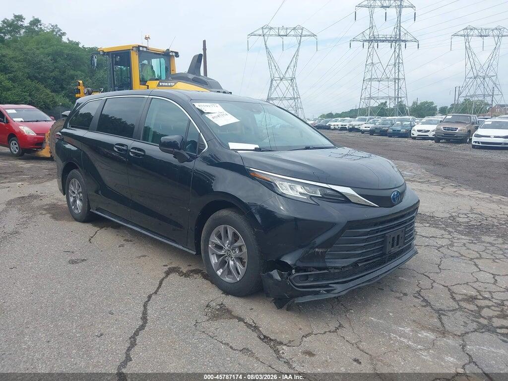 2022 TOYOTA SIENNA 5TDKRKEC9NS131767