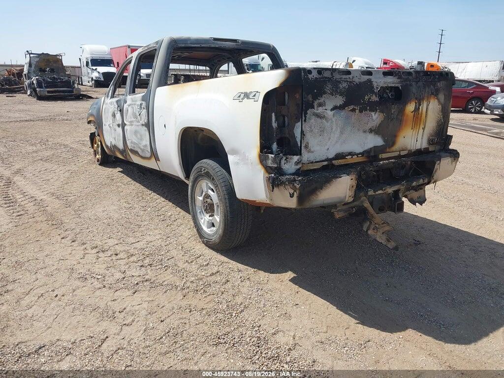 1GT121C89BF194002 2011 GMC SIERRA 2500HD photo no. 3