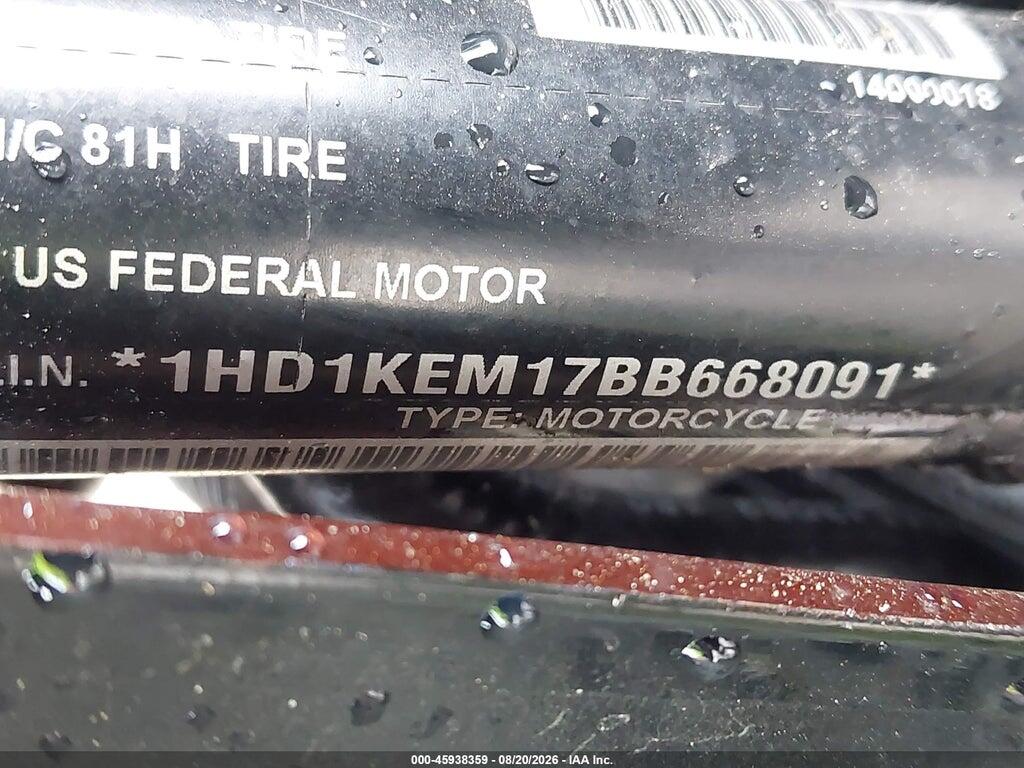 1HD1KEM17BB668091 2011 HARLEY-DAVIDSON FLHTK photo no. 10
