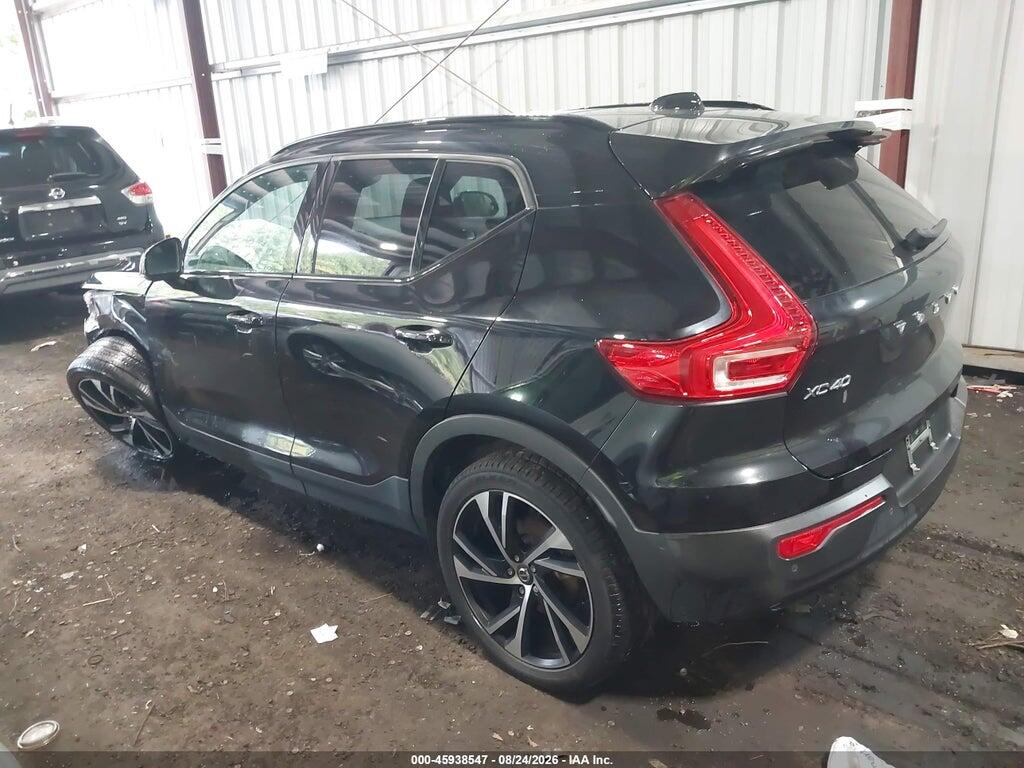 YV4AC2HM8N2642750 2022 VOLVO XC40 photo no. 3
