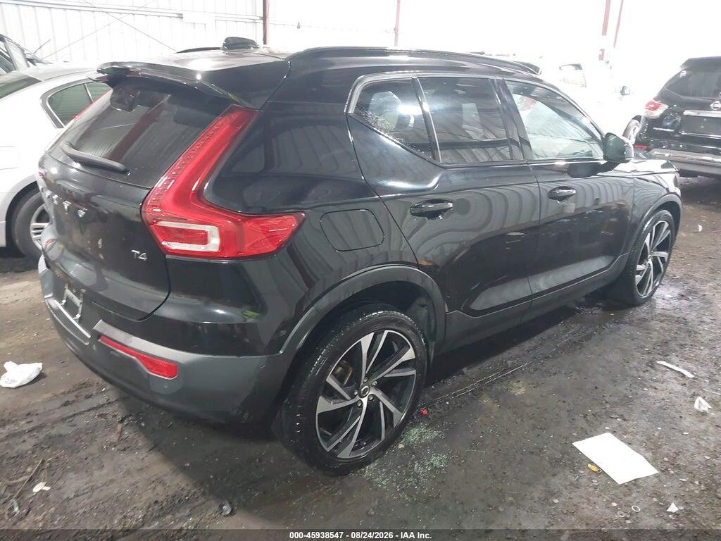 YV4AC2HM8N2642750 2022 VOLVO XC40 photo no. 4