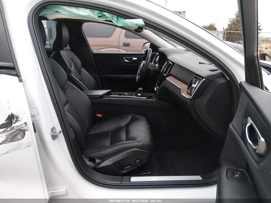 7JRL12TZ0NG174215 2022 VOLVO S60 photo no. 5