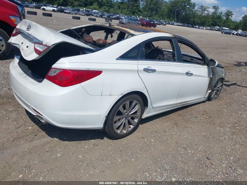 5NPEC4AC9BH180288 2011 HYUNDAI SONATA photo no. 4