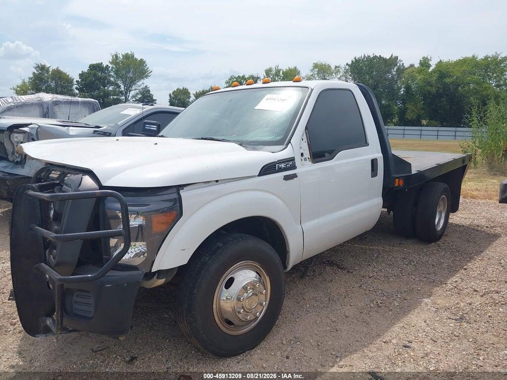 1FDRF3G63CEA45096 2012 FORD F-350 CHASSIS photo no. 2