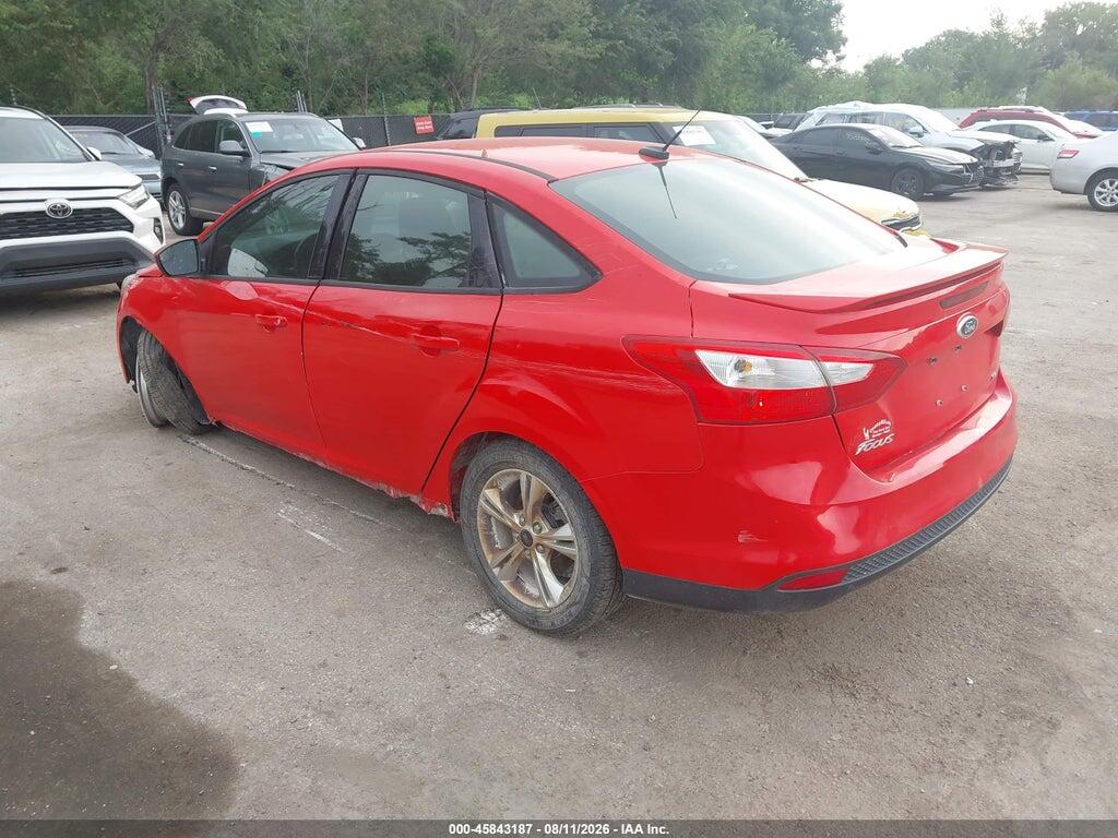 1FAHP3F2XCL301585 2012 FORD FOCUS photo no. 3
