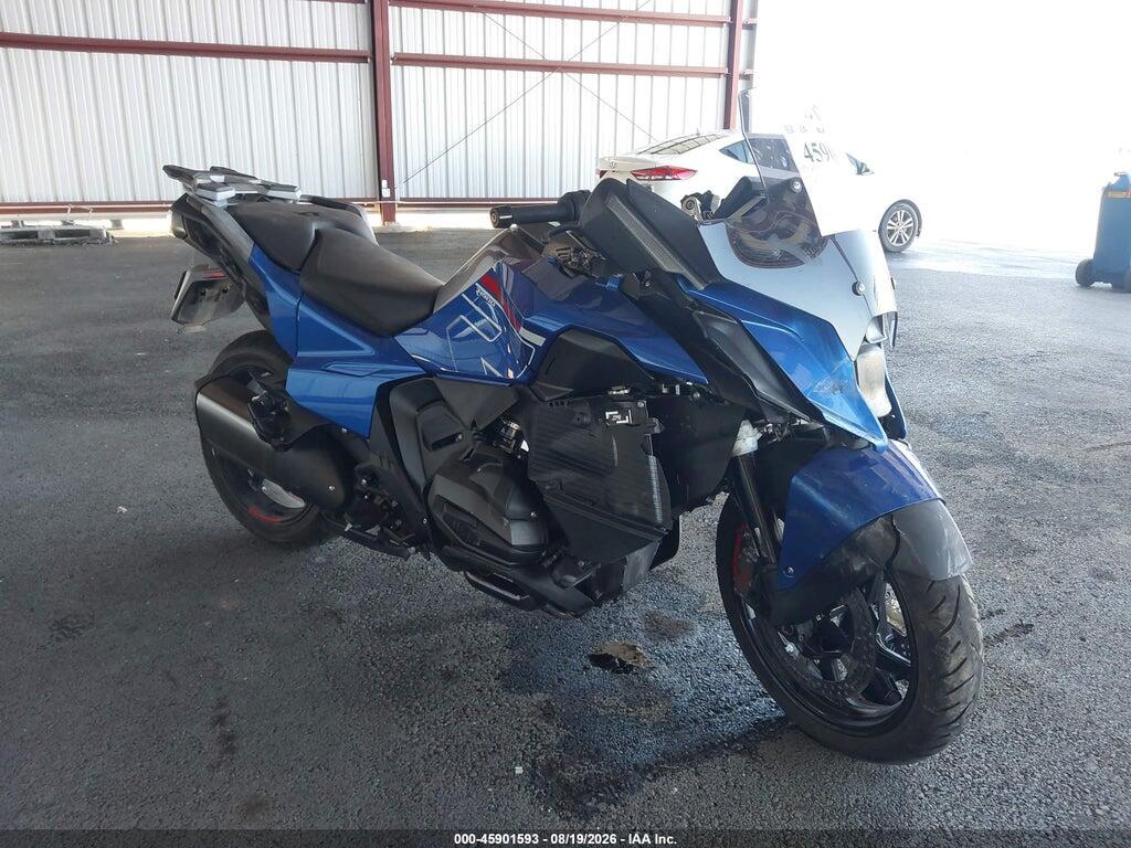 2026 BMW R 1300 WB10M4302T6M15584