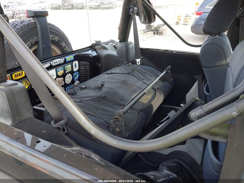 1J4AA2D16BL526709 2011 JEEP WRANGLER photo no. 8