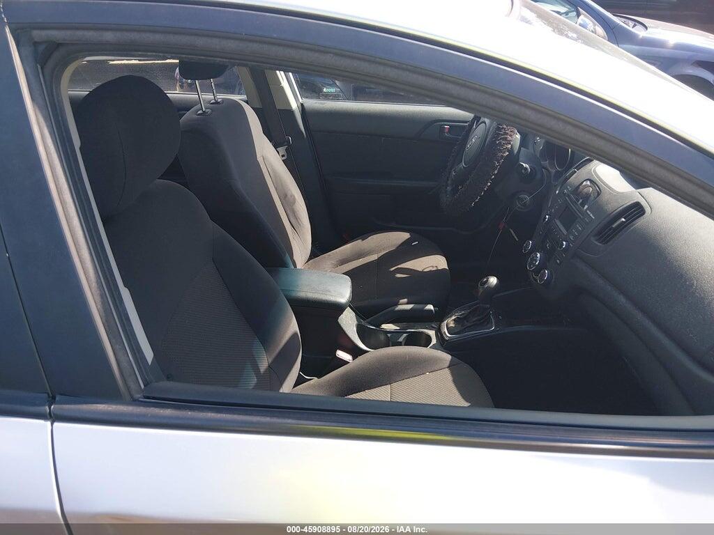 KNAFU5A25B5377857 2011 KIA FORTE photo no. 5