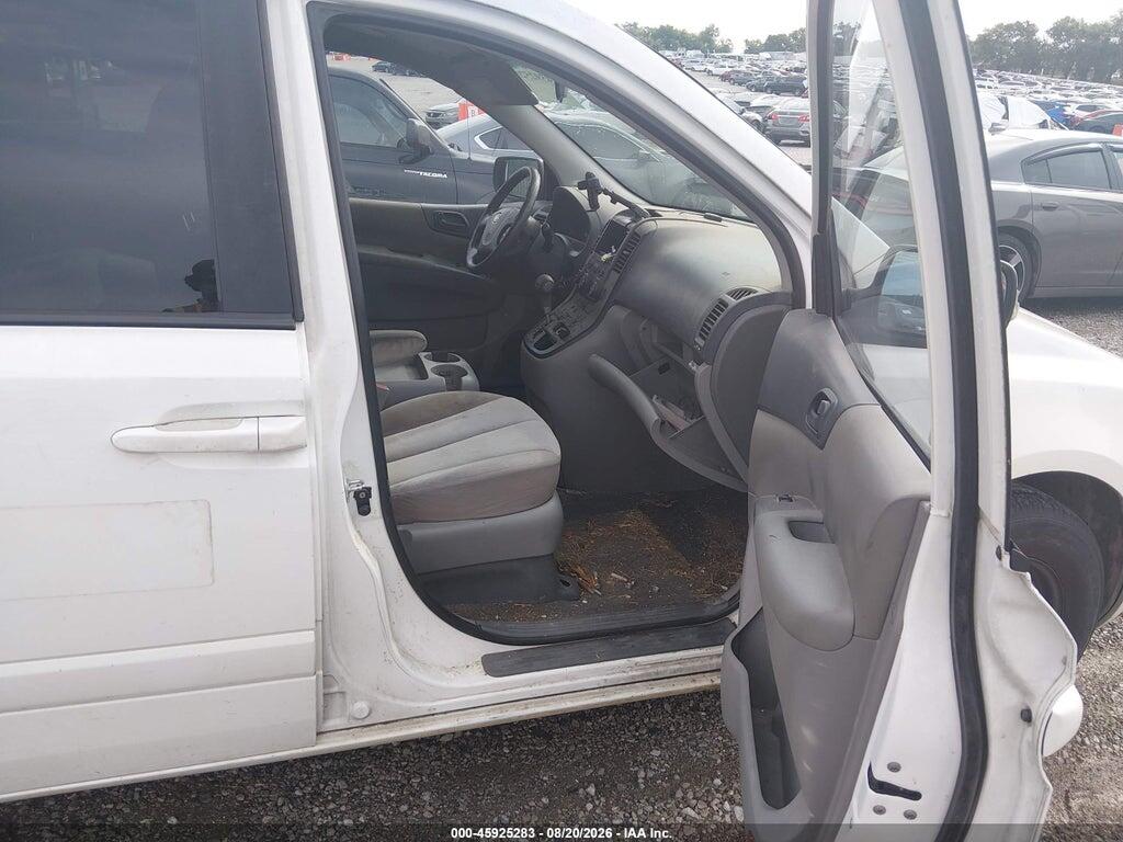KNDMG4C73B6365849 2011 KIA SEDONA photo no. 5