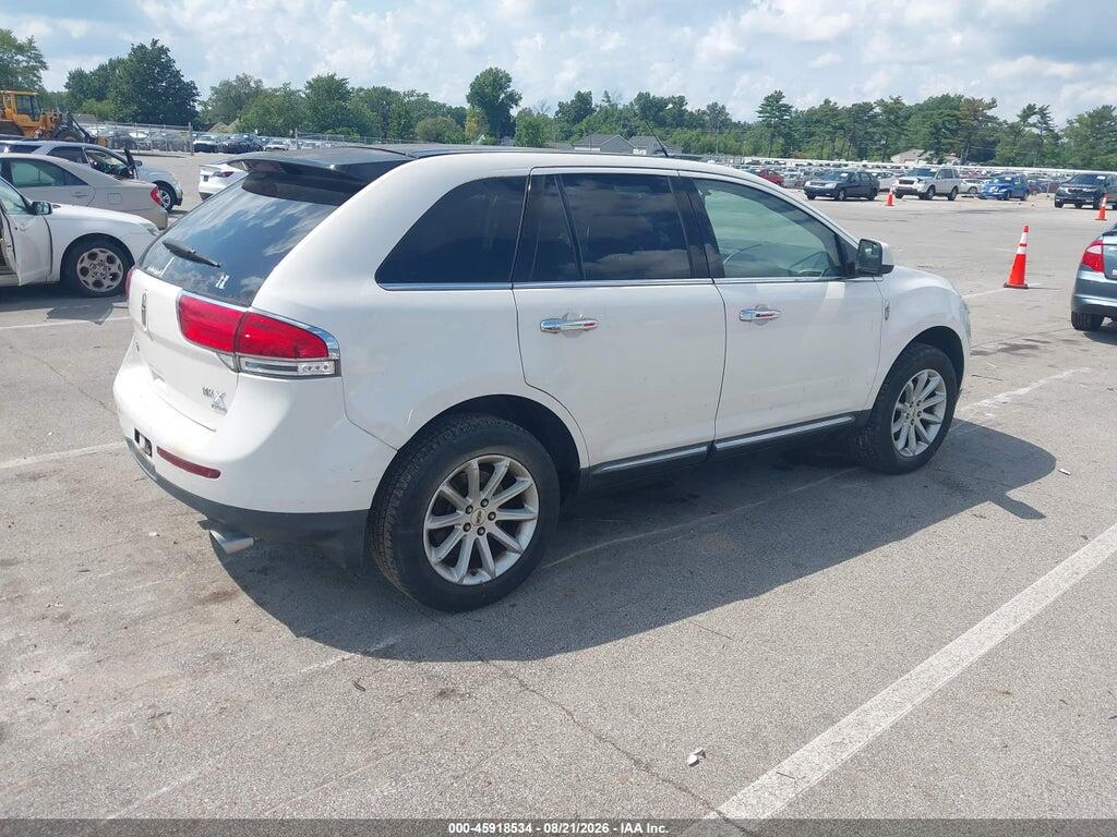 2LMDJ8JK7BBJ13457 2011 LINCOLN MKX photo no. 4