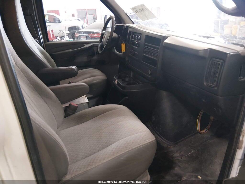 1GTW7FBA4C1178295 2012 GMC SAVANA 2500 photo no. 5
