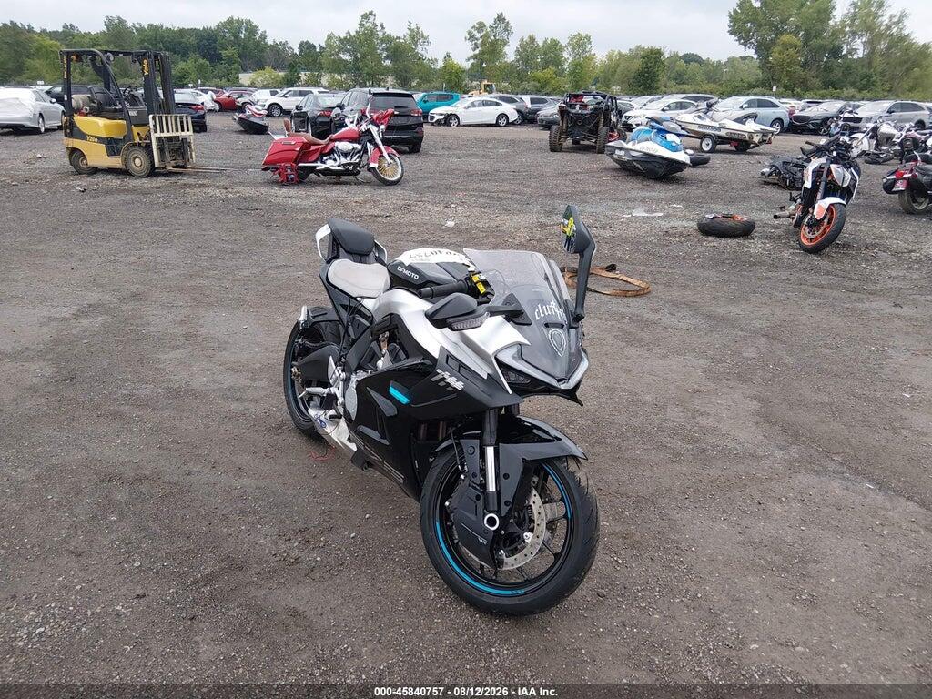 2026 CF MOTO 675SS LCEPEVLP5T6001152