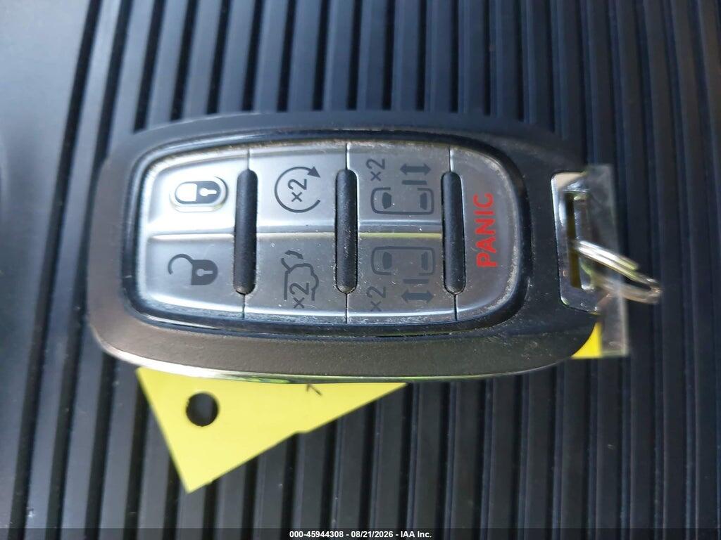 2C4RC1GG9TR208525 2026 CHRYSLER PACIFICA photo no. 11