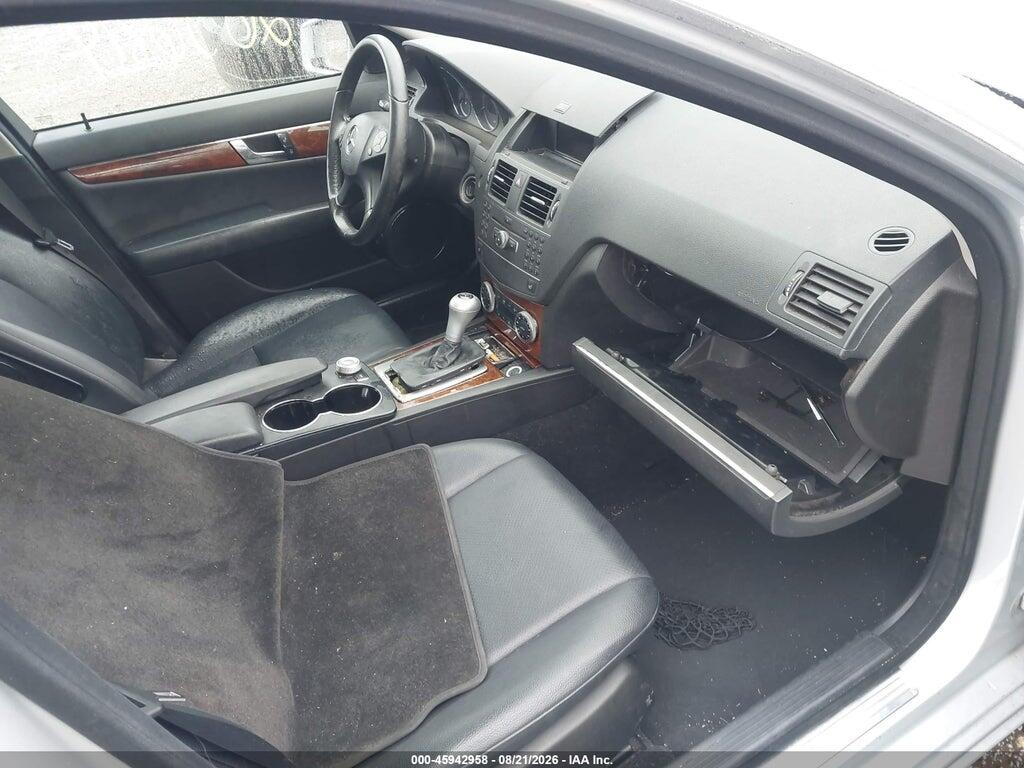 WDDGF8BB6BR147048 2011 MERCEDES-BENZ C 300 photo no. 5