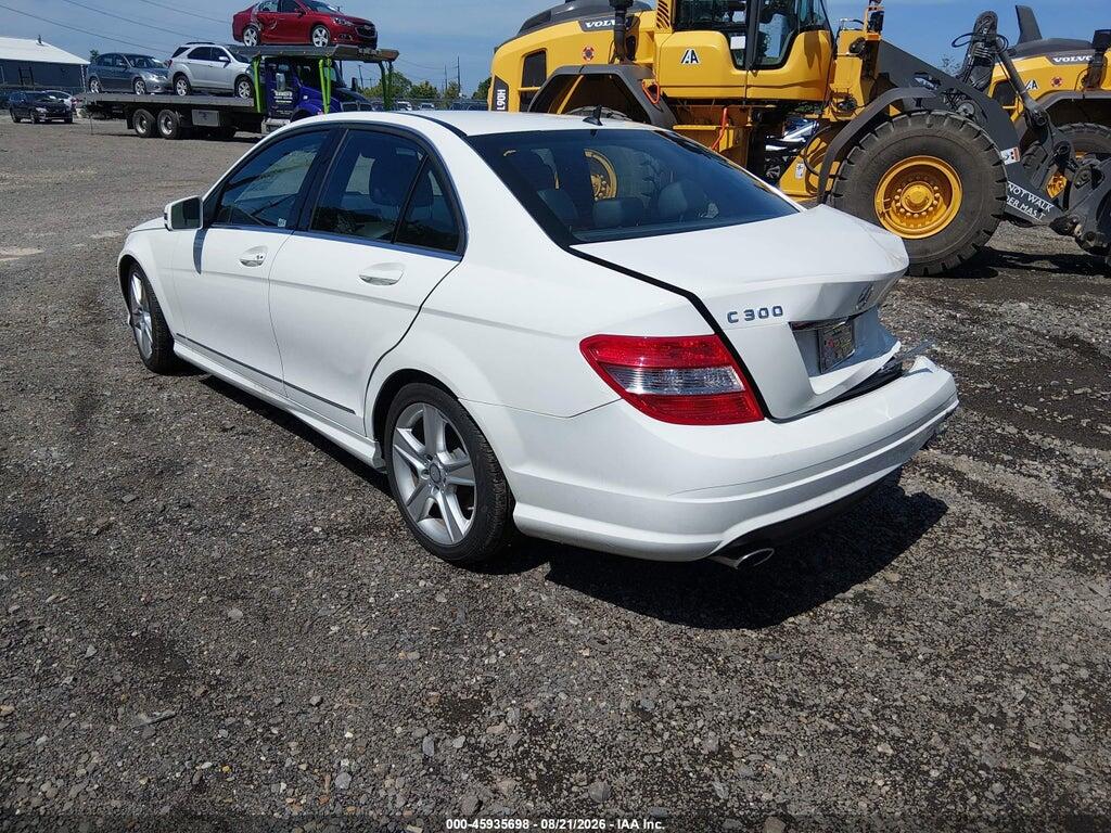 WDDGF8BB7BR150704 2011 MERCEDES-BENZ C 300 photo no. 3