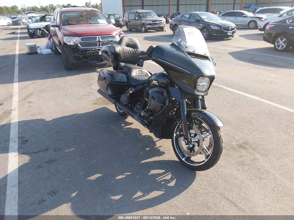 2025 HARLEY-DAVIDSON FLHXU 1HD1AK711SB607543