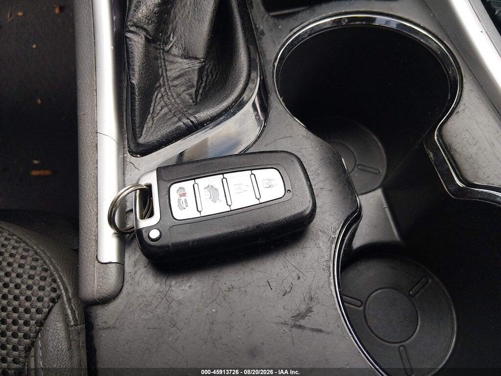 5NPEC4AC0CH401679 2012 HYUNDAI SONATA photo no. 11