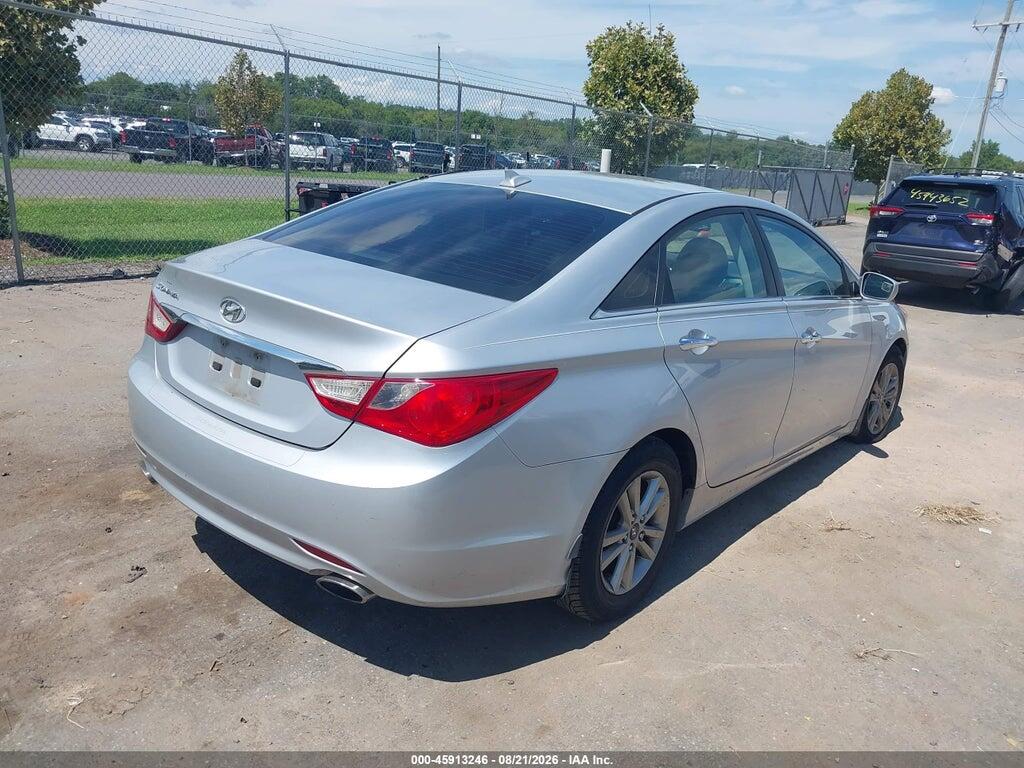 5NPEC4AC8CH347788 2012 HYUNDAI SONATA photo no. 4