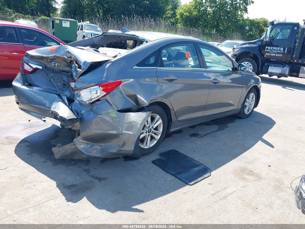 5NPEB4AC7CH384057 2012 HYUNDAI SONATA photo no. 4