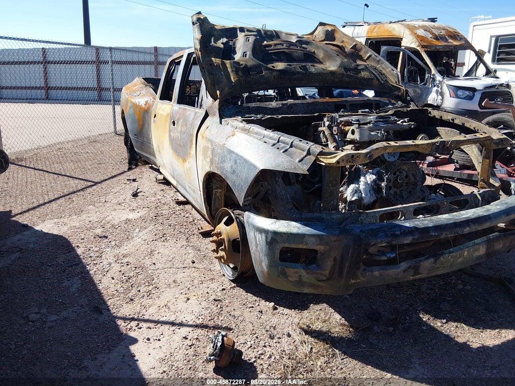 3D73Y4CL7BG506495 2011 RAM RAM 3500 photo no. 2