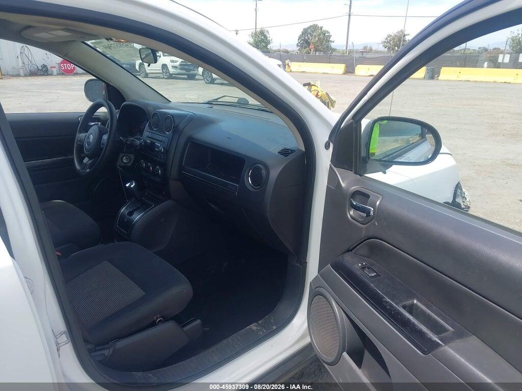 1C4NJCBA4CD557498 2012 JEEP COMPASS photo no. 5
