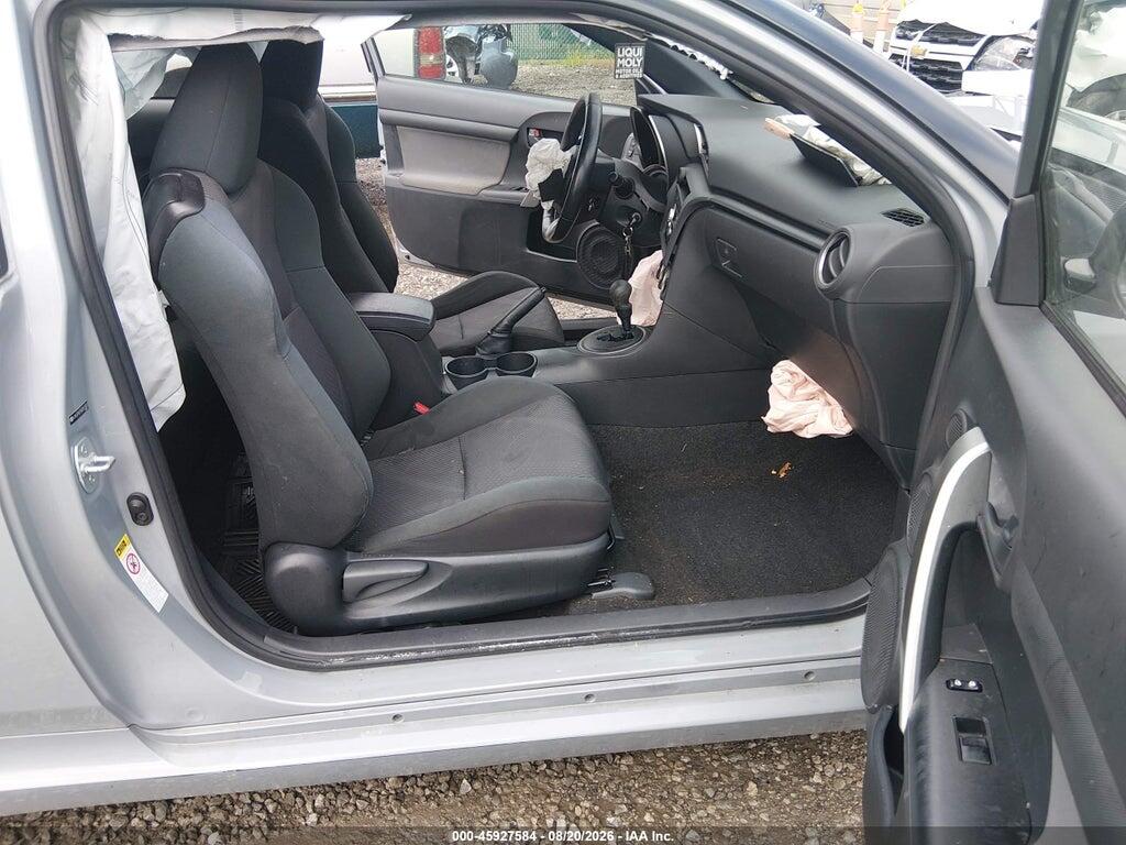 JTKJF5C75B3010302 2011 SCION TC photo no. 5