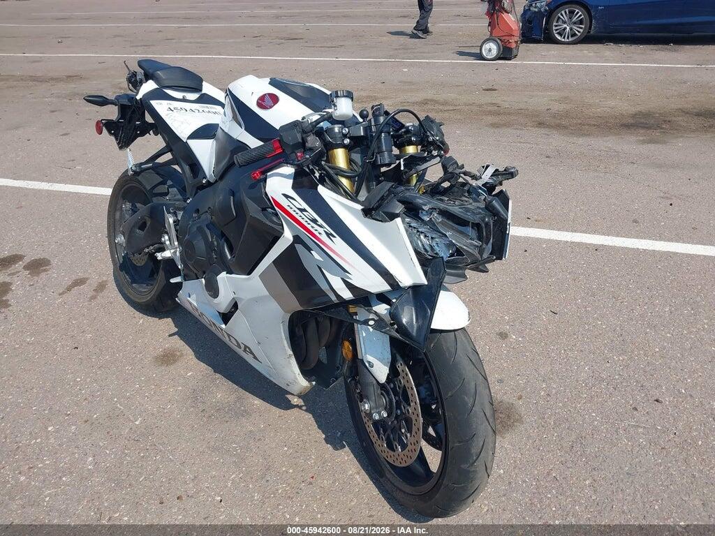 2026 HONDA CBR1000 JH2SC771XTK900203