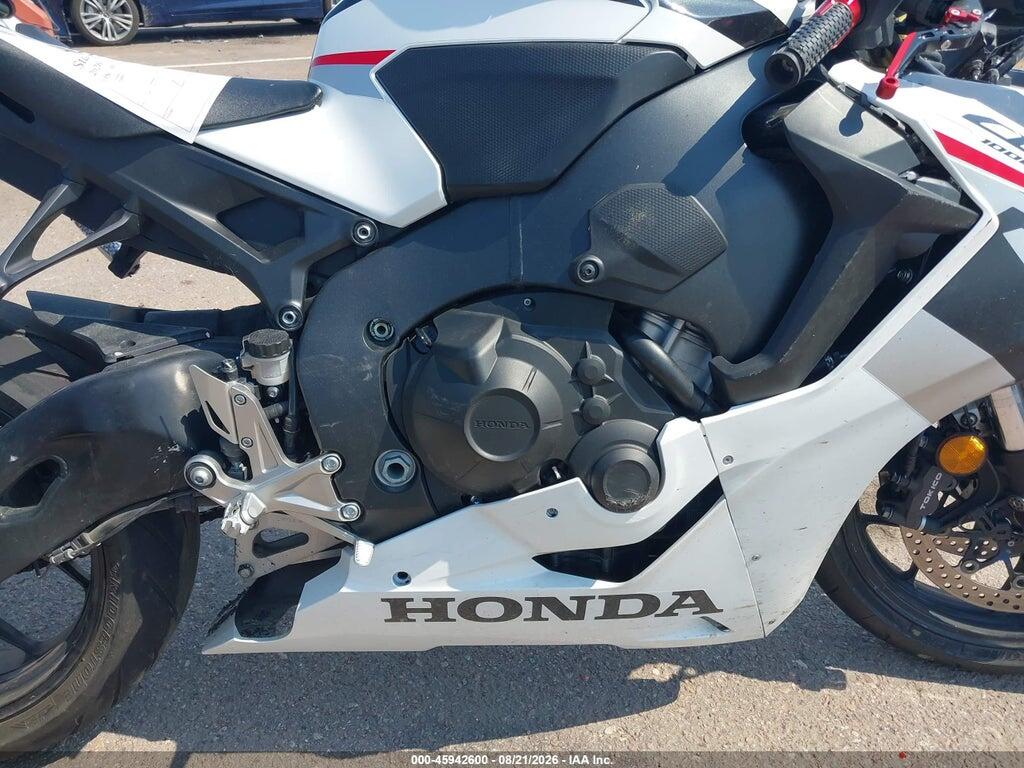 JH2SC771XTK900203 2026 HONDA CBR1000 photo no. 8