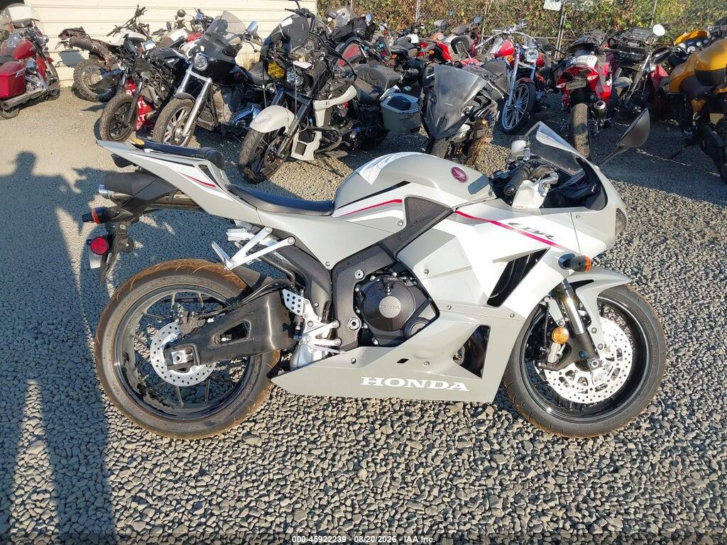 JH2PC40H6TK301875 2026 HONDA CBR600 photo no. 12