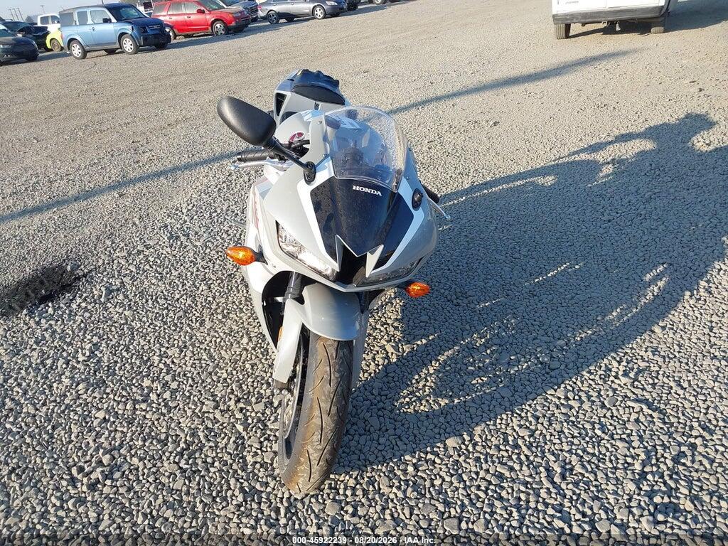 JH2PC40H6TK301875 2026 HONDA CBR600 photo no. 5