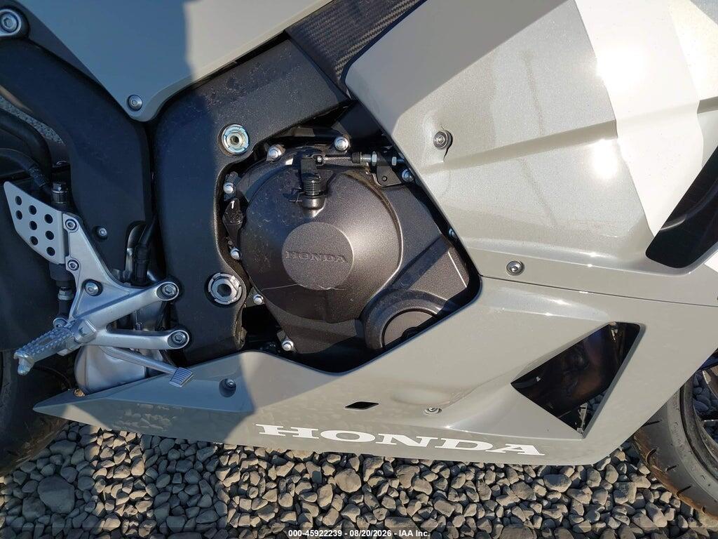 JH2PC40H6TK301875 2026 HONDA CBR600 photo no. 8