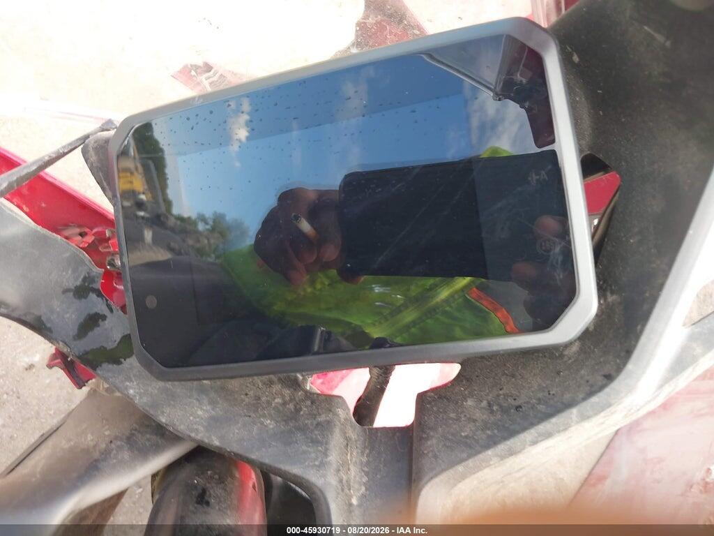 MLHRH1558T5201465 2026 HONDA CBR650 photo no. 7